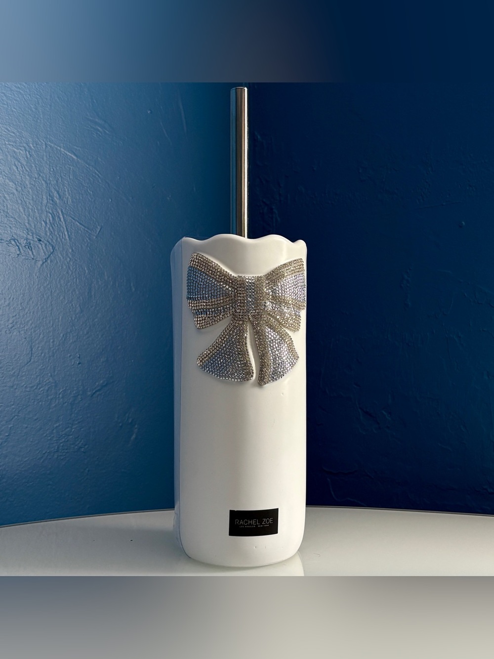 Rachel Zoe White Ceramic Rhinestone Bow Toilet Brush Wand Bling Holder Bathroom